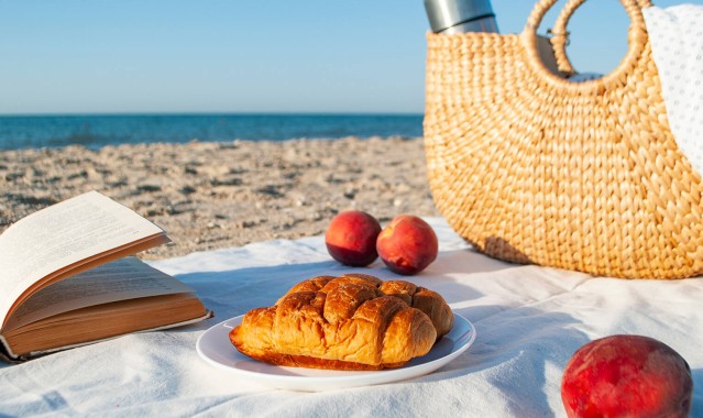 “当你吃美味的东西时，有人记得你吗是的 一